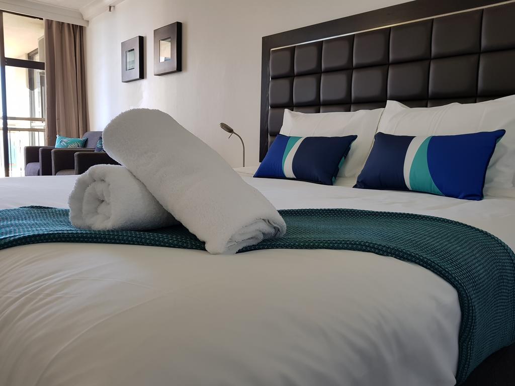 Beachcomber Resort - Official Gold Coast Room photo